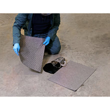 Load image into Gallery viewer, Sealey Spill Absorbent Pad - Pack of 100