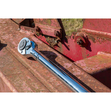 Load image into Gallery viewer, Sealey Torque Wrench 3/4" Drive 237-983Nm(150-750lb.ft) Push-Through Calibrated (Premier)
