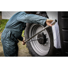 Load image into Gallery viewer, Sealey Torque Wrench Micrometer Style 3/4" Drive 200-1000Nm(147-737lb.ft) (Premier)