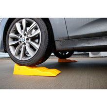 Load image into Gallery viewer, Sealey Levelling Ramps - 3-Stage 2.5 Tonne Capacity per Ramp 5 Tonne Capacity per Pair