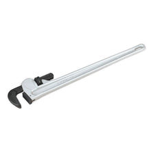 Load image into Gallery viewer, Sealey Pipe Wrench European Pattern 915mm (36&quot;) Aluminium Alloy (Premier)
