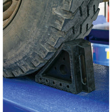 Load image into Gallery viewer, Sealey Rubber Wheel Chocks - Pair (WC01)

