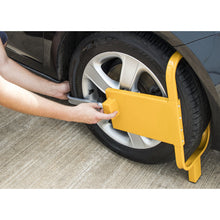 Load image into Gallery viewer, Sealey Wheel Clamp, Lock &amp; Key
