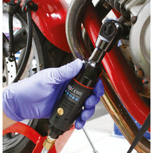 Load image into Gallery viewer, Sealey Air Ratchet Wrench Compact 1/4&quot; Drive (Premier)
