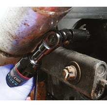 Load image into Gallery viewer, Sealey Air Ratchet Wrench Compact 1/4&quot; Drive (Premier)
